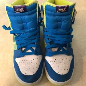 Men’s Nike’s 9.5 Blue & Neon Green